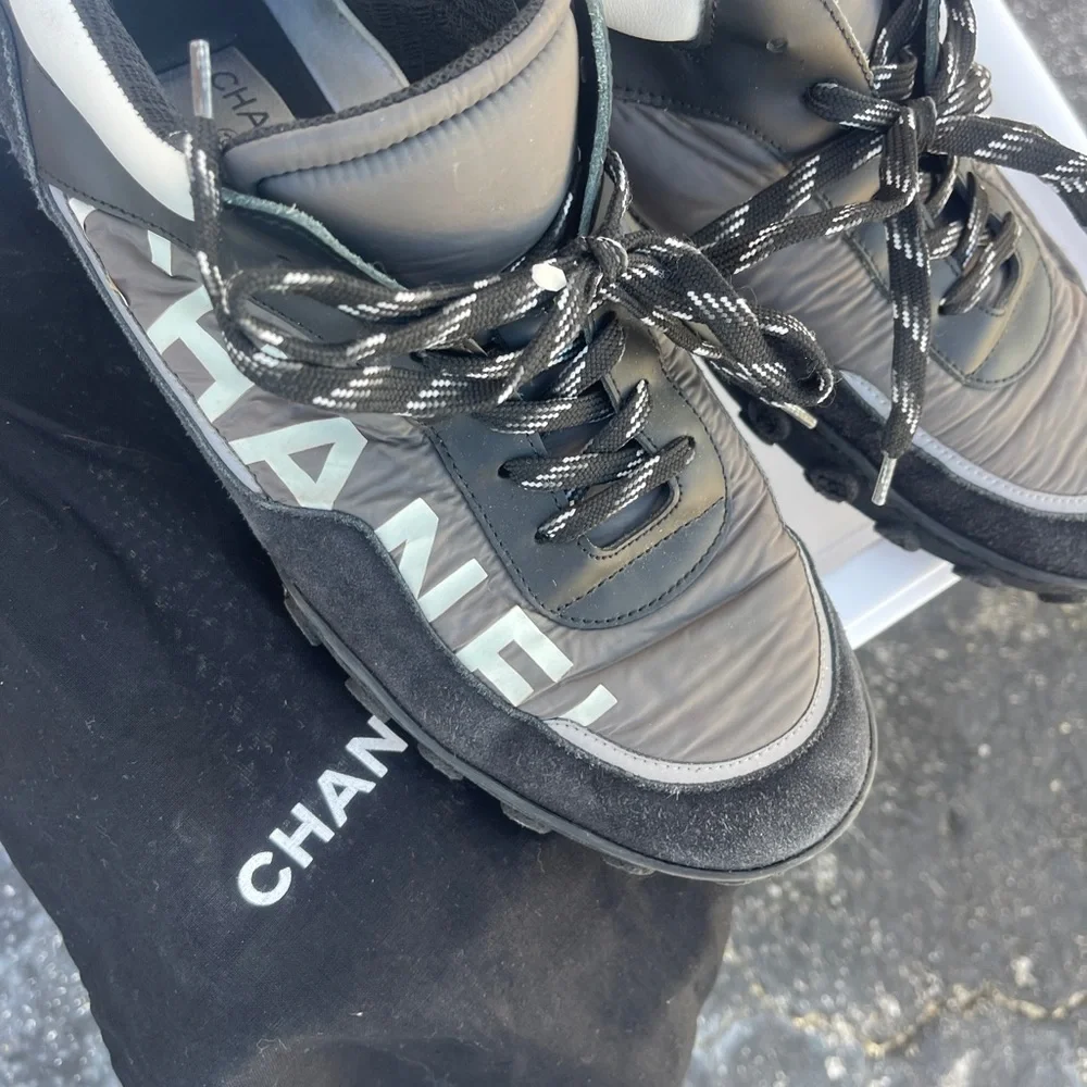 Original mens Chanel shoes - Picture 2 of 6